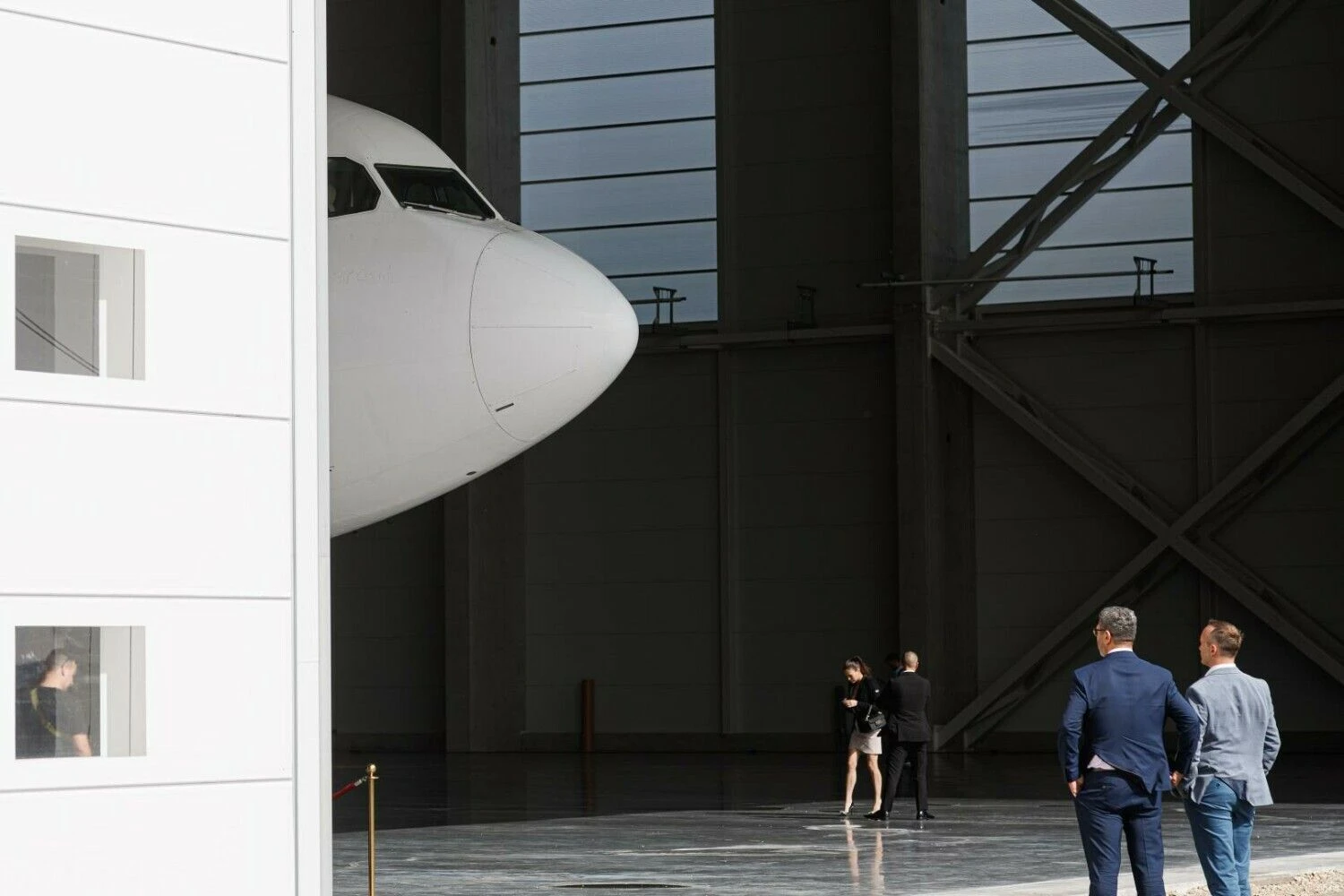 „Aviatic MRO“ oficialiai atidarė naują lėktuvų remonto angarą Šiaulių oro uoste. Vladimiro Ivanovo (VŽ) nuotr.