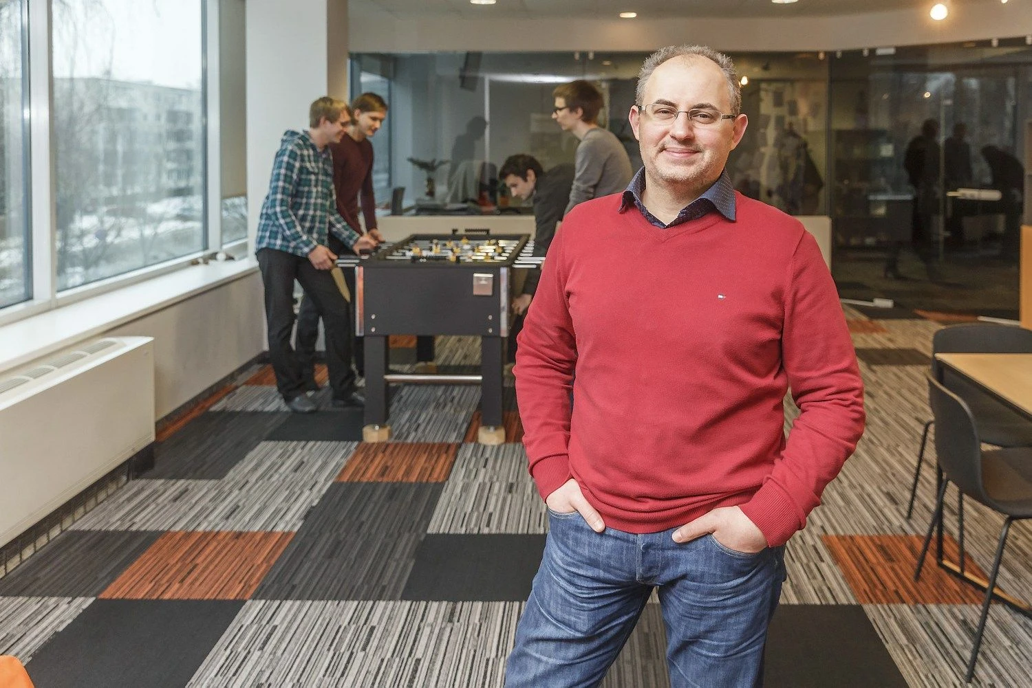 Jaroslavas Gilis, UAB „DocLogix“ generalinis direktorius, sako, kad norint dirbti JAV reikia ir JAV įmonės rekomendacijų, dėl to bendrovė nusižengė savo verslo modeliui ir pati ėmėsi diegimo. Vladimiro Ivanovo (VŽ) nuotr.