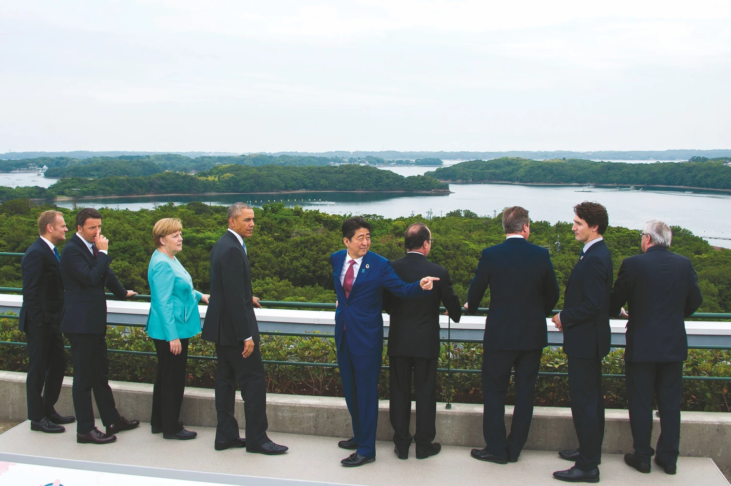 G7 grupės šalių ir ES lyderiai Japonijoje aptarė pasaulio ūkio perspektyvas. Jimo Watsono („Reuters“ / „Scanpix“) nuotr.