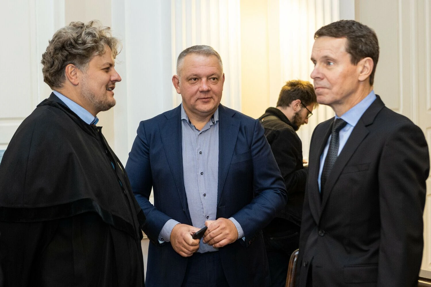 Eligijus Masiulis (centre) ir Raimondas Kurlianskis (dešinėje). Pauliaus Peleckio (BNS) nuotr.