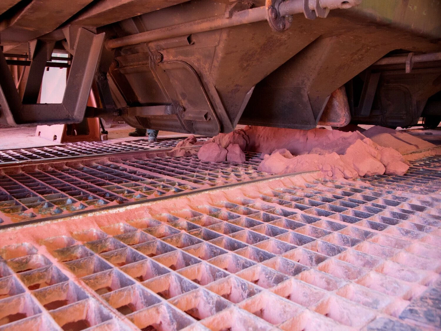 Kalio trąšos. Asociatyvi Algimanto Kalvaičio nuotr.