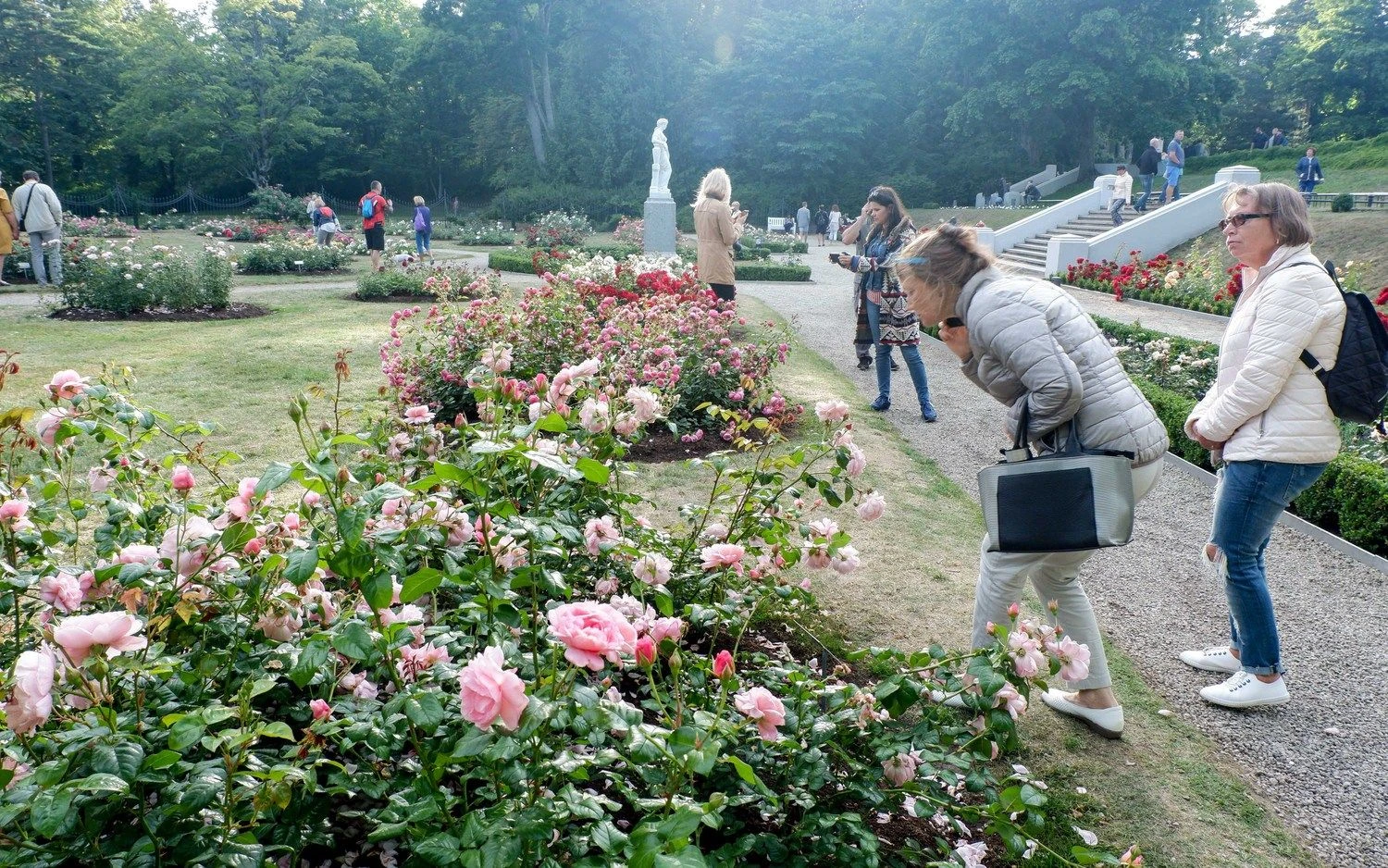 Remiantis statistika, Palanga pernai sulaukė daugiausia turistų ir susigrąžino kurortų karalienės titulą. Tiesa, specialistai atkreipia dėmesį, kad tikrasis turistų skaičius Palangoje nėra tiksliai žinomas, nes nemaža dalis svečių nepatenka į statistiką.  Juditos Grigelytės (VŽ) nuotr.