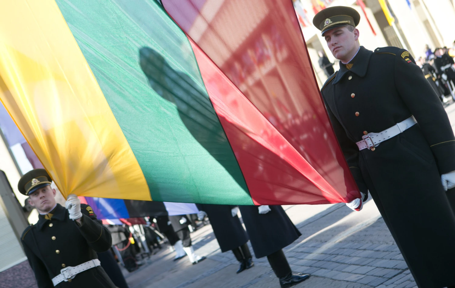 Trijų Baltijos valstybių vėliavų pakėlimo ceremonija Nepriklausomybės aikštėje, Vilniuje. Juditos Grigelytės (VŽ) nuotr.
