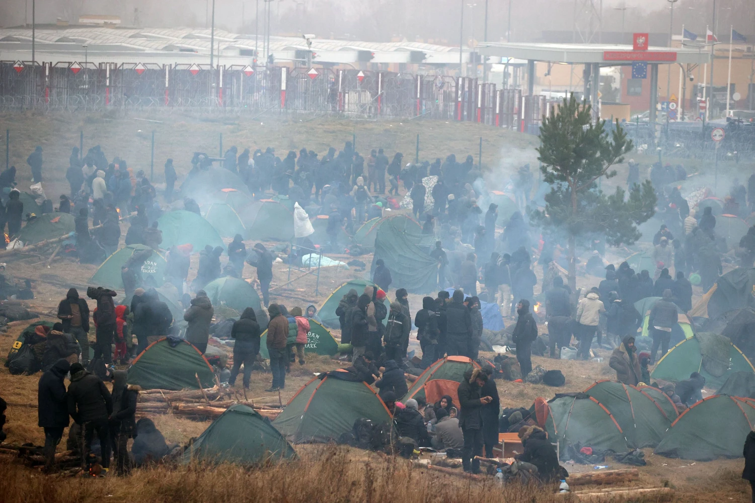Migrantai prie Lenkijos–Baltarusijos sienos. BELTA / AFP / „Scanpix“ nuotr.