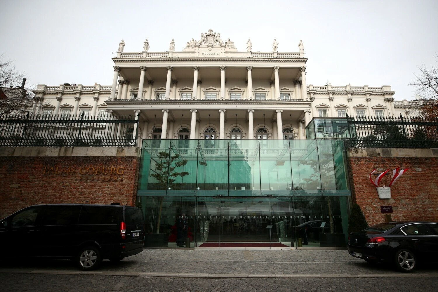 Palais Coburg Vienoje, vieta, kur vyksta derybos dėl JCPOA. Lisi Niesner („Reuters“/„Scanpix“) nuotr.
