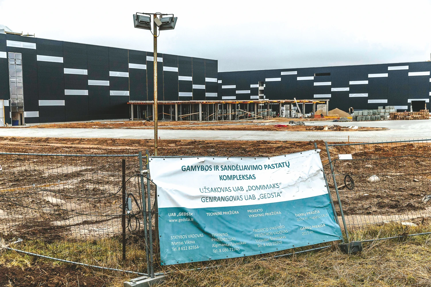 Satoma  „Dominari“ baldų gamykla Panevėžyje – vienas iš daugelio investicijų į naujus gamybos pajėgumus pavyzdžių, kurie prisidės prie eksporto didėjimo. Vladimiro Ivanovo (VŽ) nuotr.