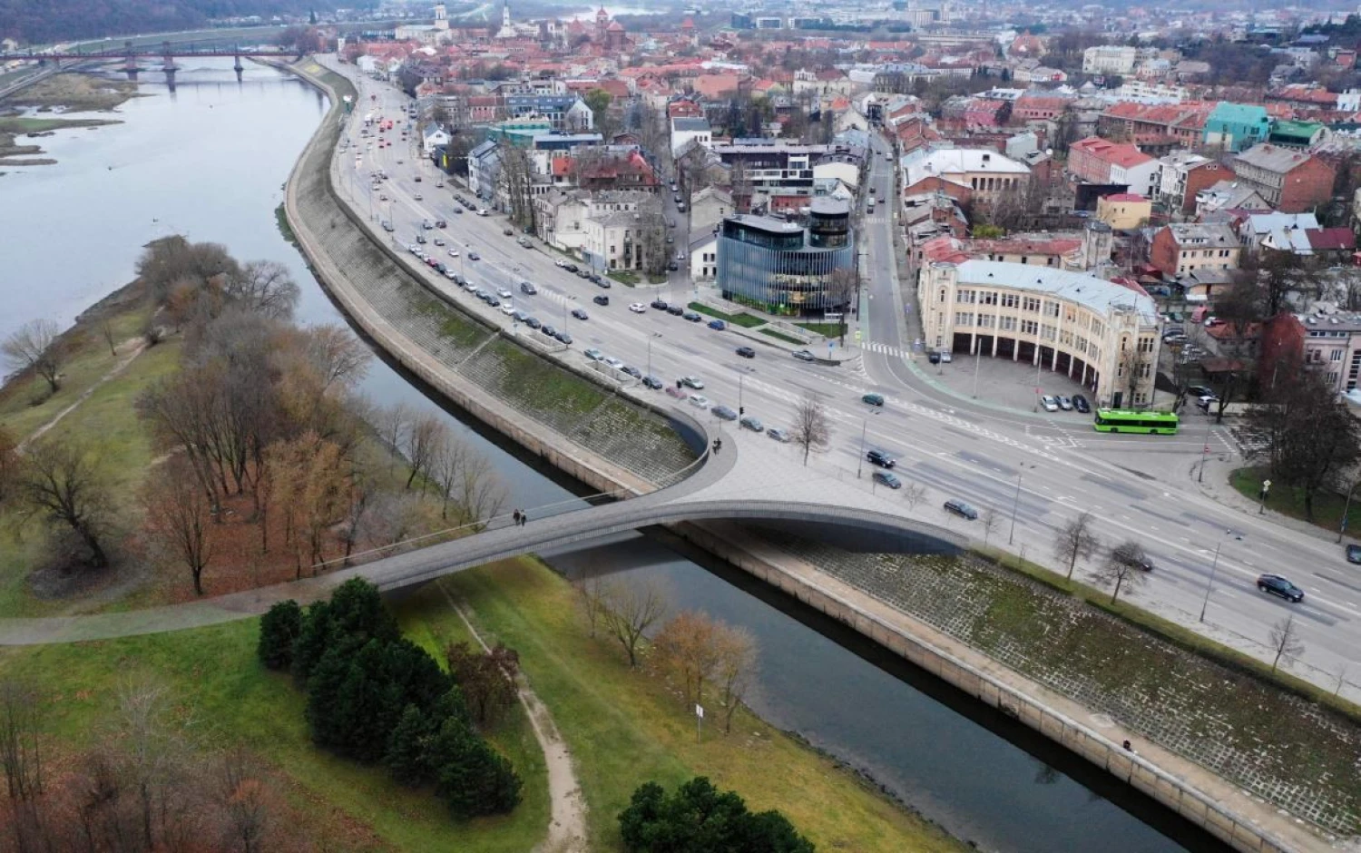 Planuojami pėsčiųjų tiltai per Nemuną Kaune. UAB „Tec Infrastructure“ ir „Kild architektai“ vizualizacija.