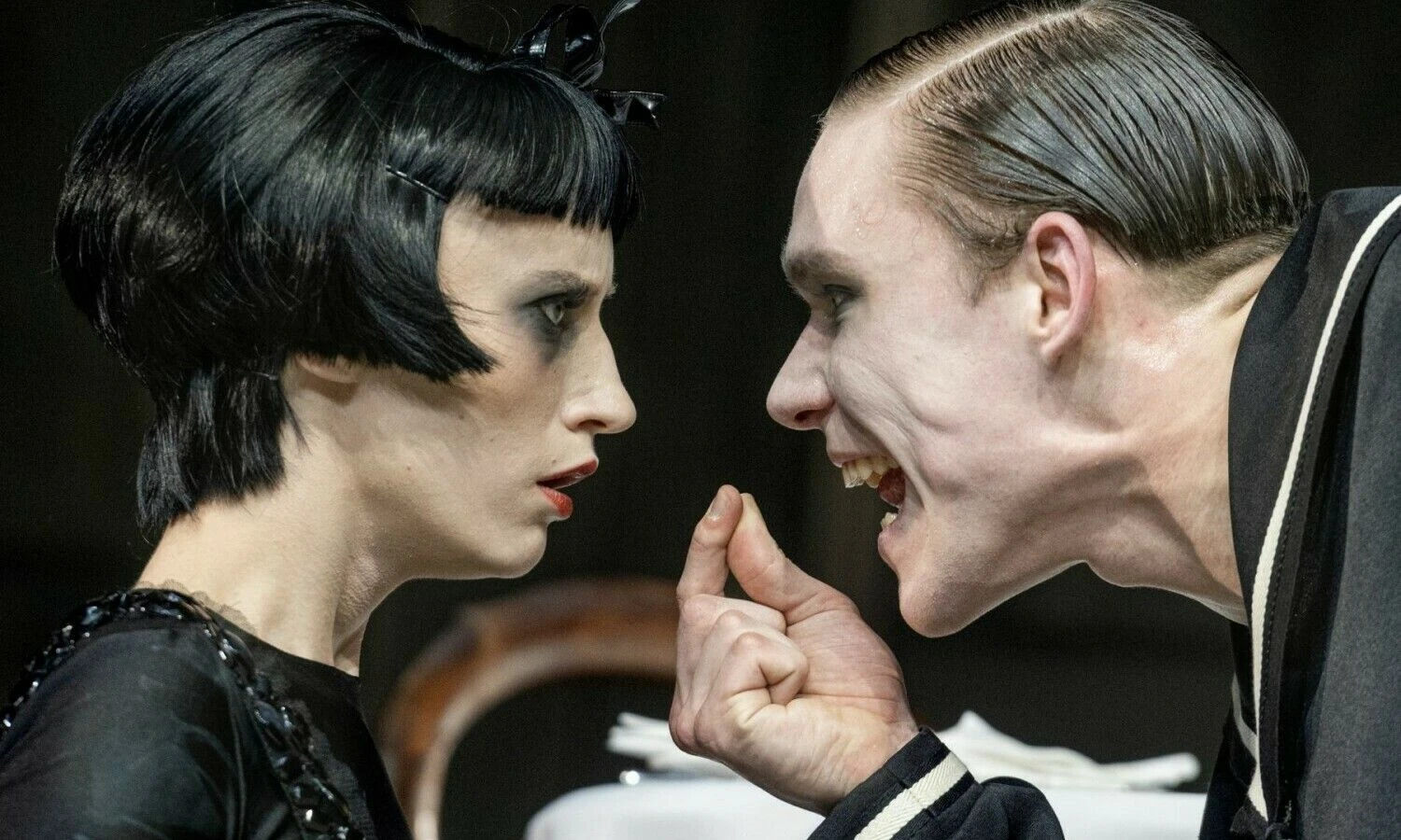 Šarūnas Rapolas Meliešius (Viktoras) ir Rūta Jonikaitė (Ester). Dmitrijaus Matvejevo nuotr.