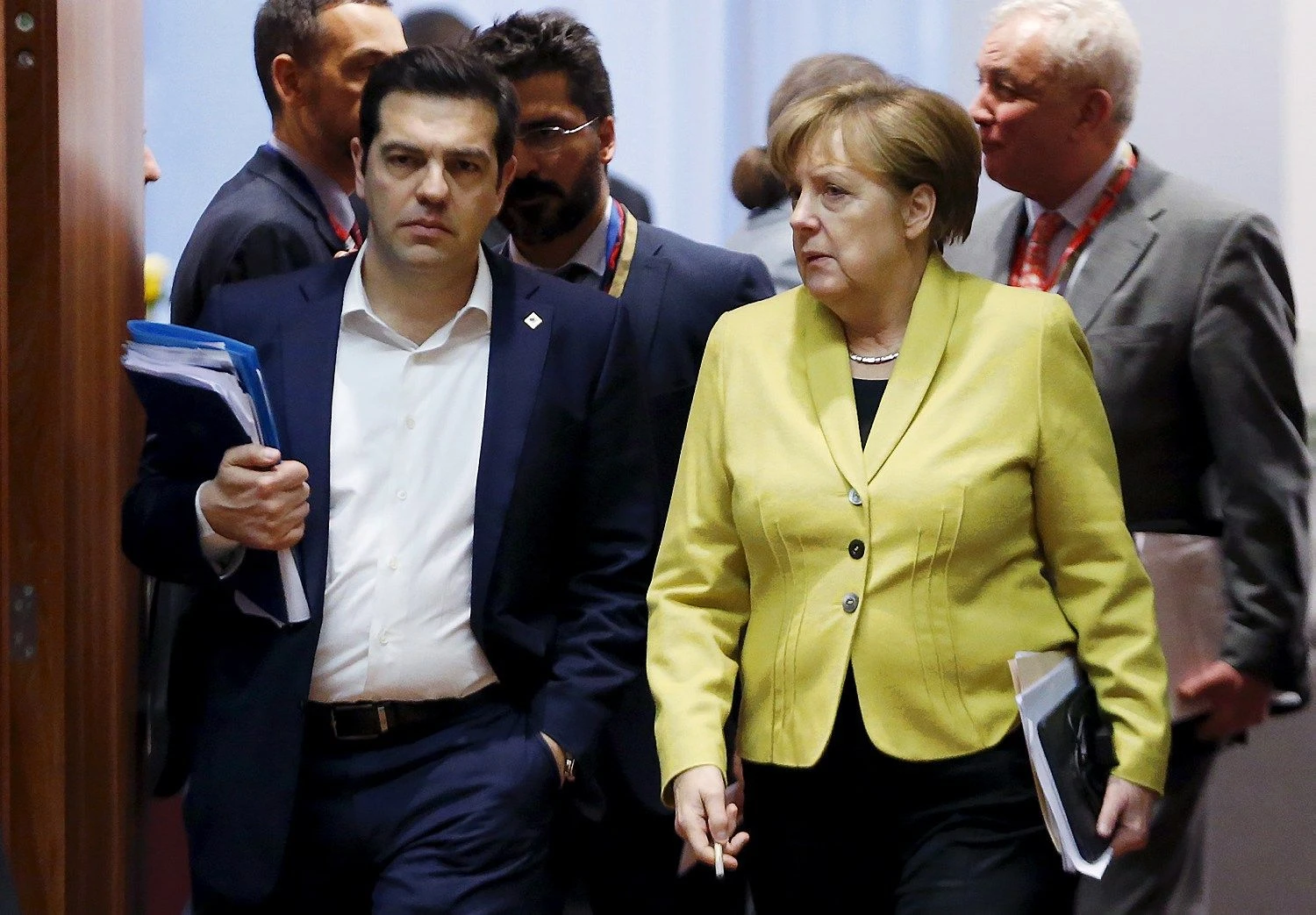 Alexis Tsipras, Graikijos premjeras, ir Angela Merkel, Vokietijos kanclerė. Francois Lenoiro („Reuters“ / „Scanpix“) nuotr. 