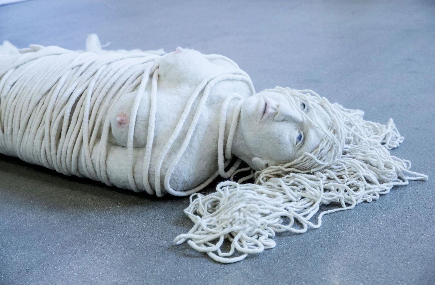 Šiuolaikinio meno mugėje „ArtVilnius“. Juditos Grigelytės (VŽ) nuotr.