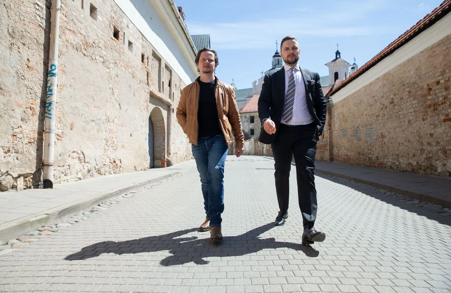 Arijus Katauskas, „Nova Media“ vadovaujantis partneris (dešinėje) ir Donatas Voveris, „Smart Continent“ partneris. Juditos Grigelytės (VŽ) nuotr.
