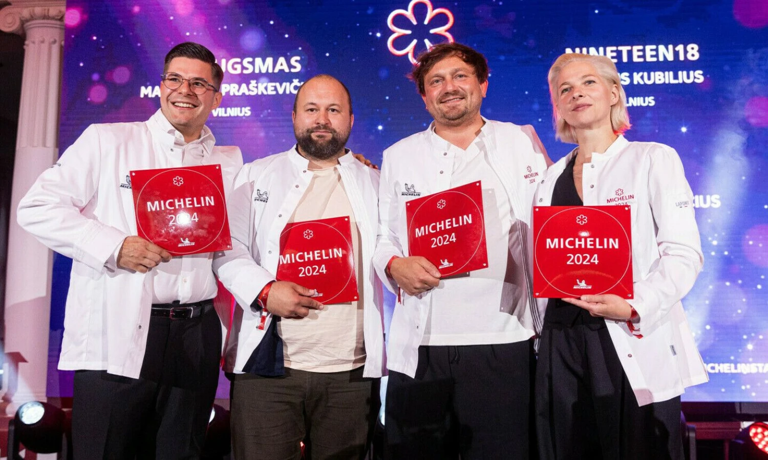 Iš kairės: restorano „Demo“ šefas Tadas Eidukevičius, restorano „Nineteen18“ šefas Andrius Kubilius, restorano „Džiaugsmas“ šefas Martynas Praškevičius, restorano „Pas Mus“ šefė Vita Bartininkaitė. Pauliaus Peleckio (BNS) nuotr.
