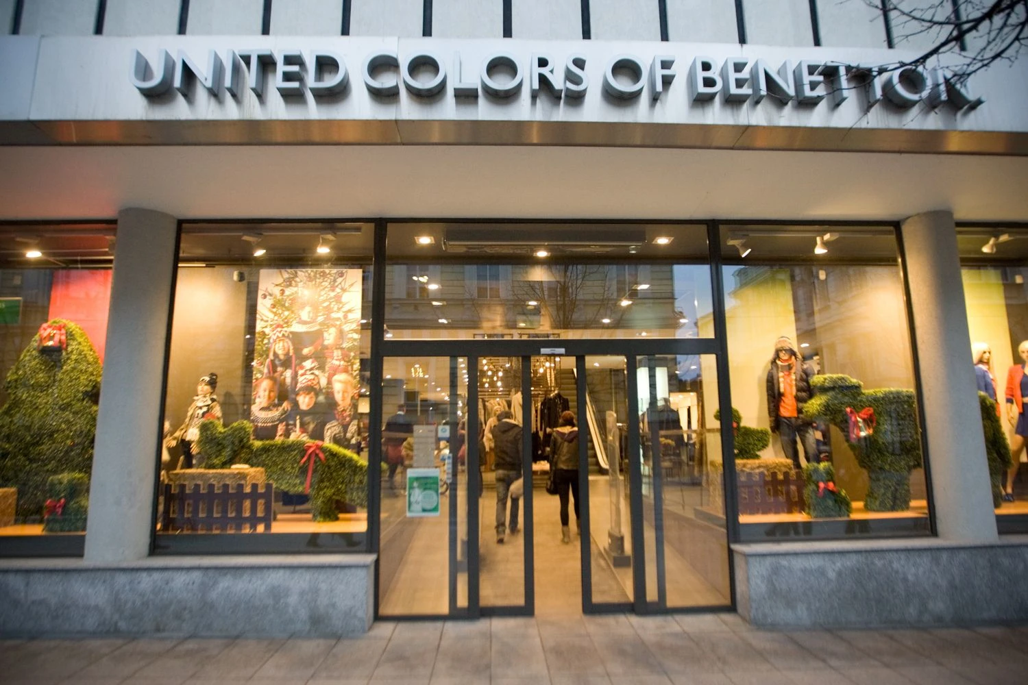 „United Colors OF Benetton“ parduotuvė Vilniuje, Gedimino prospekte.