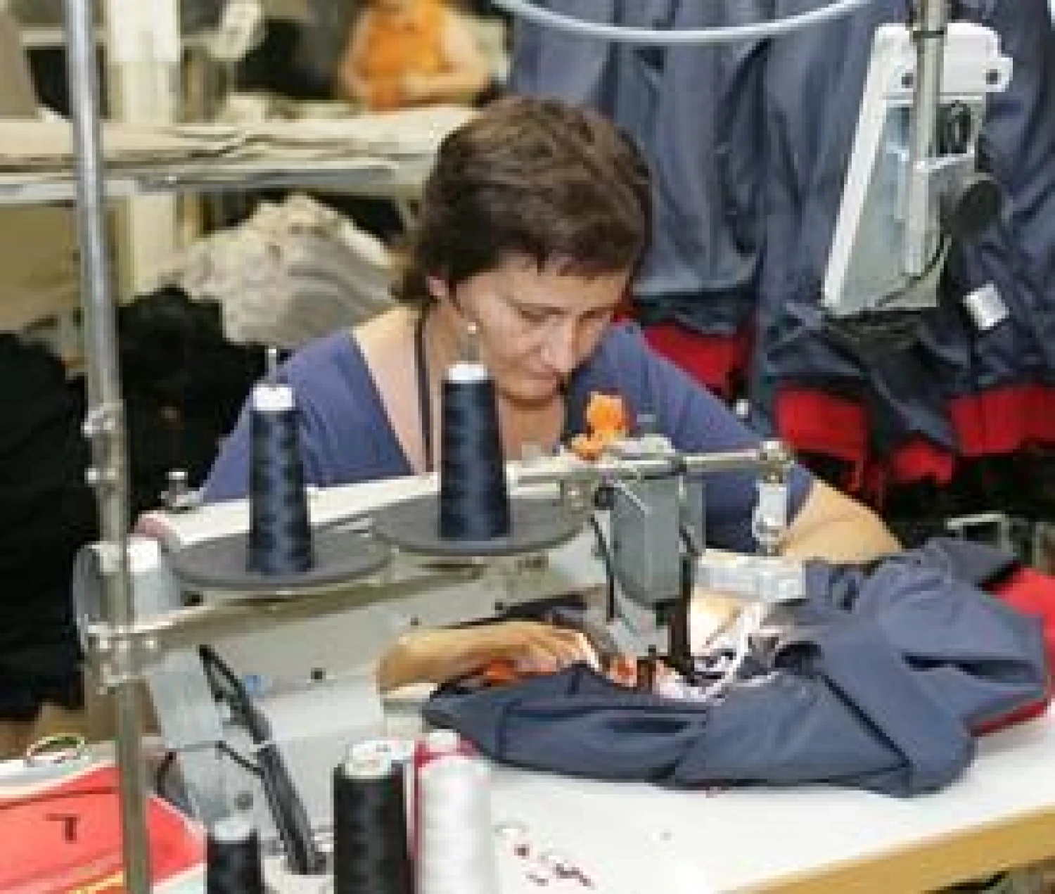 Visos bendrovės, kurios gamina produkciją ar teikia paslaugas civiliams, gali rasti vietą gynybos pramonėje.