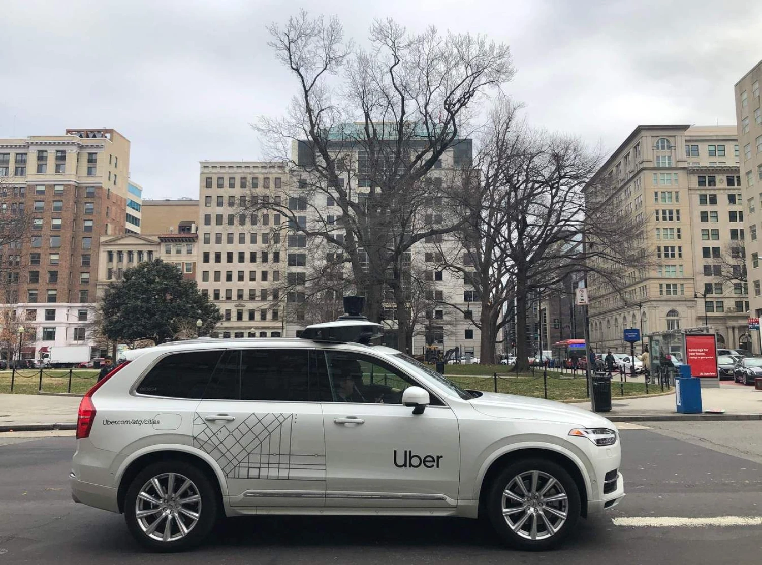 „Volvo XC 90“ pagrindu sukurtas „Uber“ savavaldis prototipas. AFP / „Scanpix“ nuotr. 