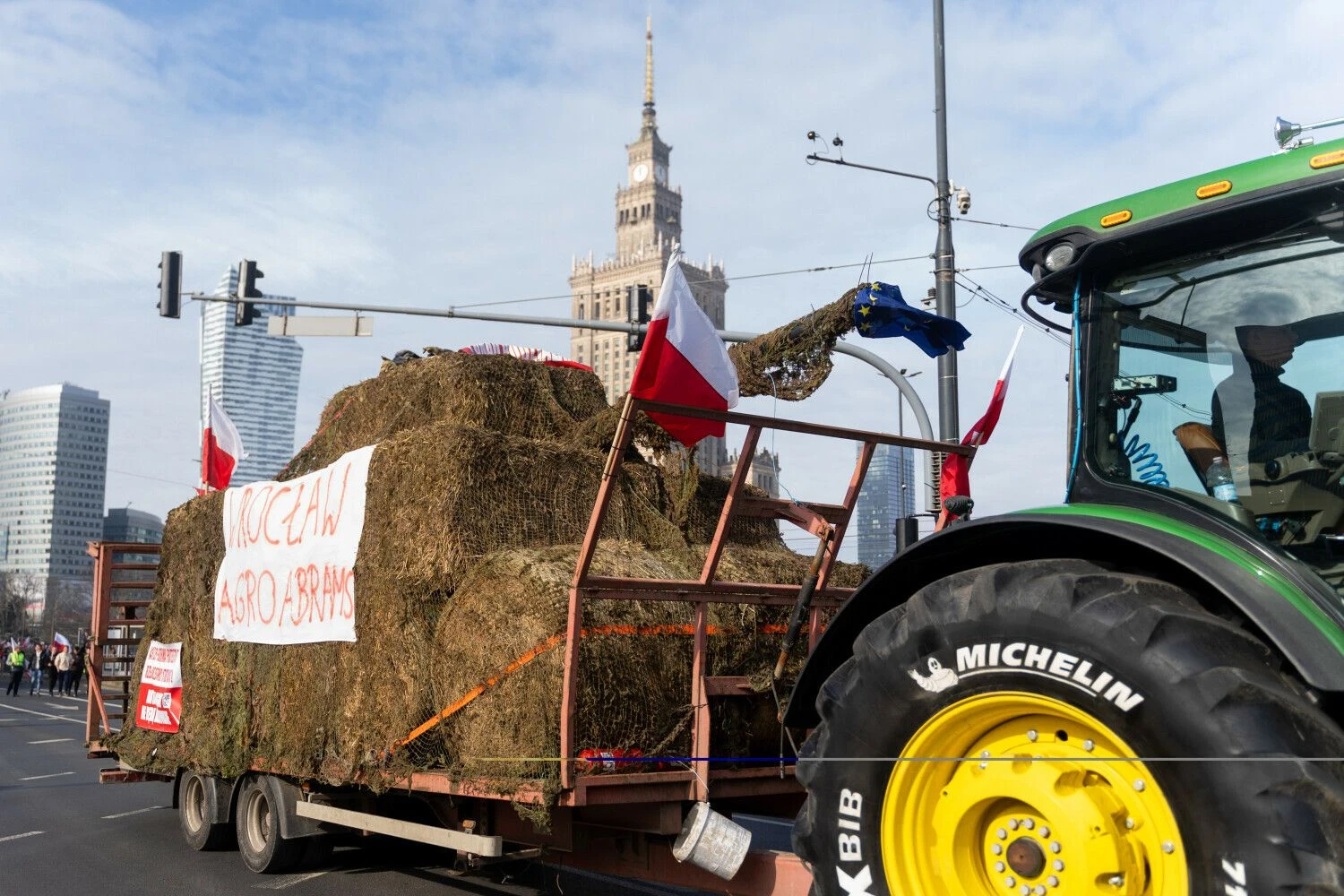 Protestuoja lenkų ūkininkai. Mareko Antonio Iwanczuko („Zumapress“/„Scanpix“) nuotr.