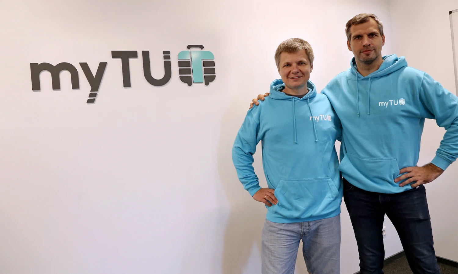 „myTU“ įkūrėjai Romanas Korneu ir Tomas Navickas. Bendrovės nuotr.