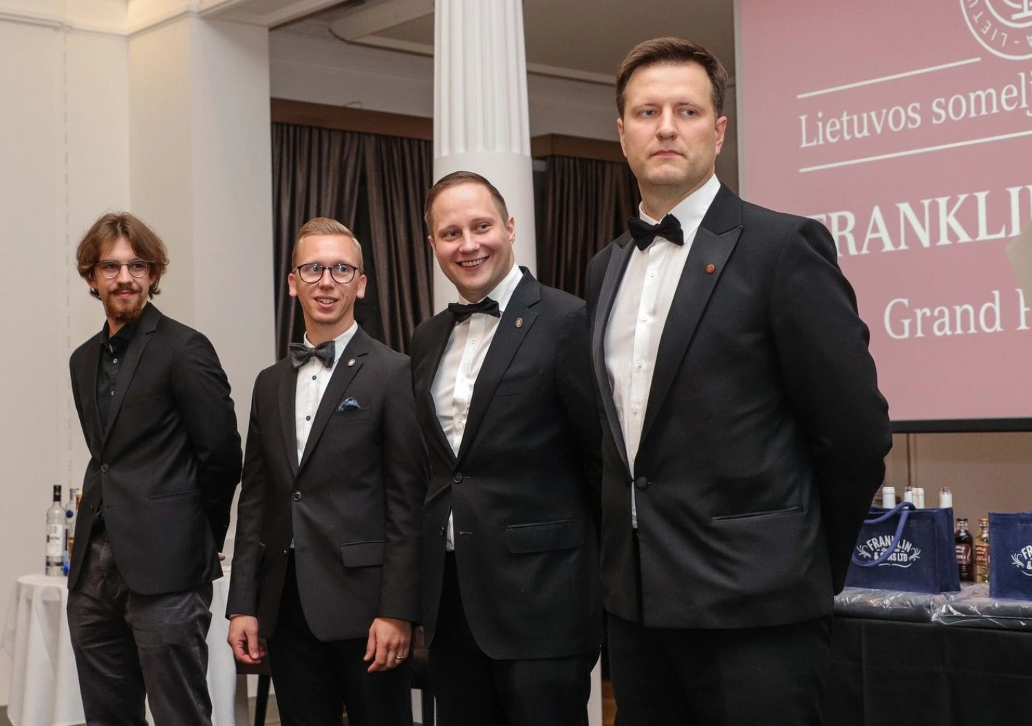 Iš dešinės: Narimantas Miežys, Martynas Pravilonis, Arminas Darasevičius, Kristijonas Valančiūnas. Dainiaus Labučio / LSA nuotr. 