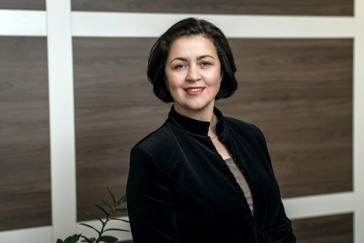 „Jei įmonė apsisprendė investuoti į IT sprendimus, tačiau neturi atliekamų resursų šioms investicijoms, patariama pasidomėti finansavimo sąlygomis banke“, – ragina Goda Butkienė, Šiaulių banko Finansavimo paslaugų vystymo departamento direktorė. Bendrovės nuotr. 