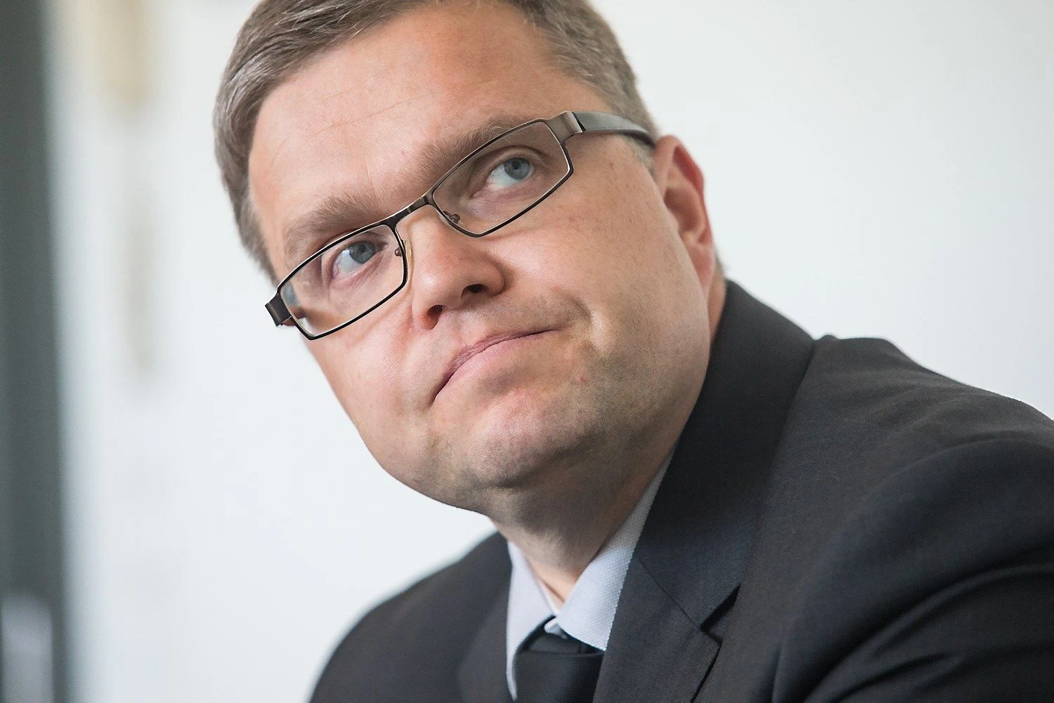 Vitas Vasiliauskas, Lietuvos banko valdybos pirmininkas, sako, kad beveik visi bankai numato, jog kitąmet paskolins daugiau, nei grįš anksčiau suteiktų paskolų. Juditos Grigelytės (VŽ) nuotr.