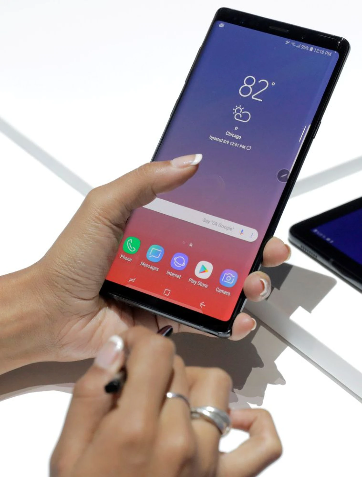 „Samsung Galaxy Note9“ – kaip visada geriausias ekranas ir geriausios kameros. „Reuters“ nuotr.