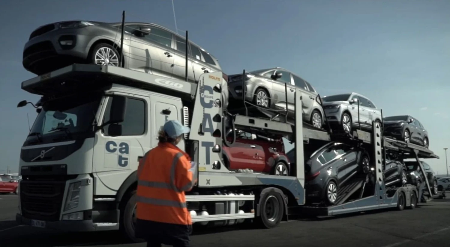 „Groupe CAT“ – Europoje dominuojantis automobilių vežėjas. Kadras iš įmonės vaizdo klipo.