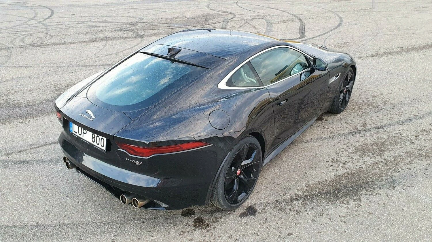 Tokie modeliai kaip sportiškasis „F-Type“ skaičiuoja paskutines dienas „Jaguar“ modelių gamoje. Lino Butkaus (VŽ) nuotr.