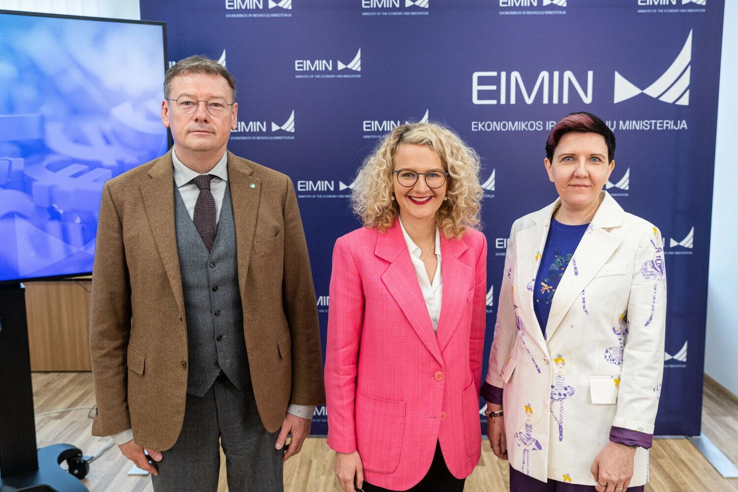 V. Janulevičius, Lietuvos pramonininkų konfederacijos prezidentas, A. Armonaitė, ekonomikos ir inovacijų ministrė, I. Beiliūnienė, „Invegos“ valdybos narė ir verslo plėtros vadovė. Organizatorių nuotr.