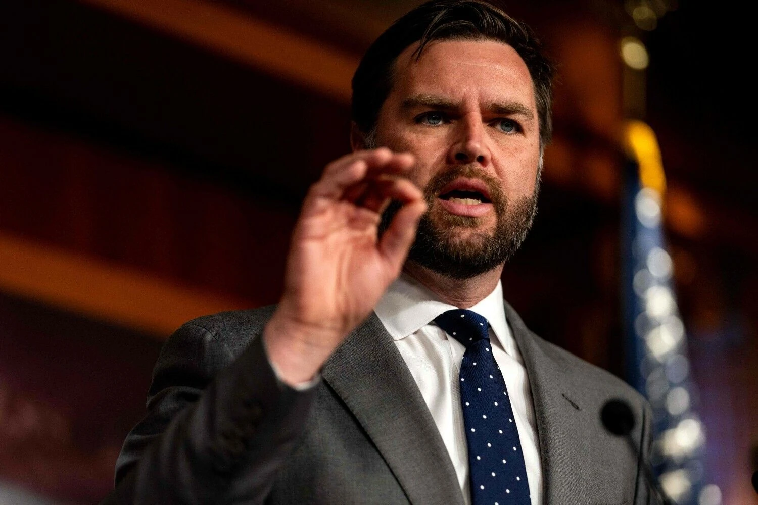 J. D. Vance‘as. Kento Nishimuros (AFP/„Scanpix“) nuotr.