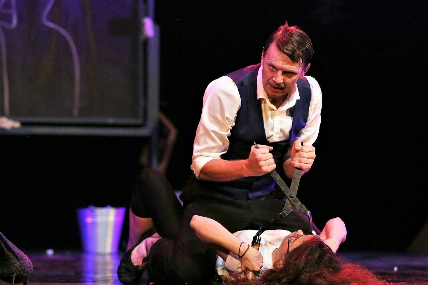 Populiariausias 2022 m. spektaklis bilietų platinimo tinkle – Rolando Kazlo režisuota „Pamoka“. E. Jankausko nuotr.