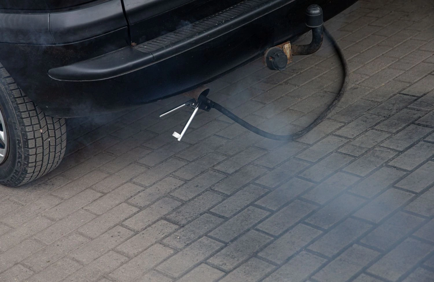 Automobilių taršos ir kuro apmokestinimo pakeitimo projektai sulaukė Vyriausybės pritarimo. Juditos Grigelytės (VŽ) nuotr.