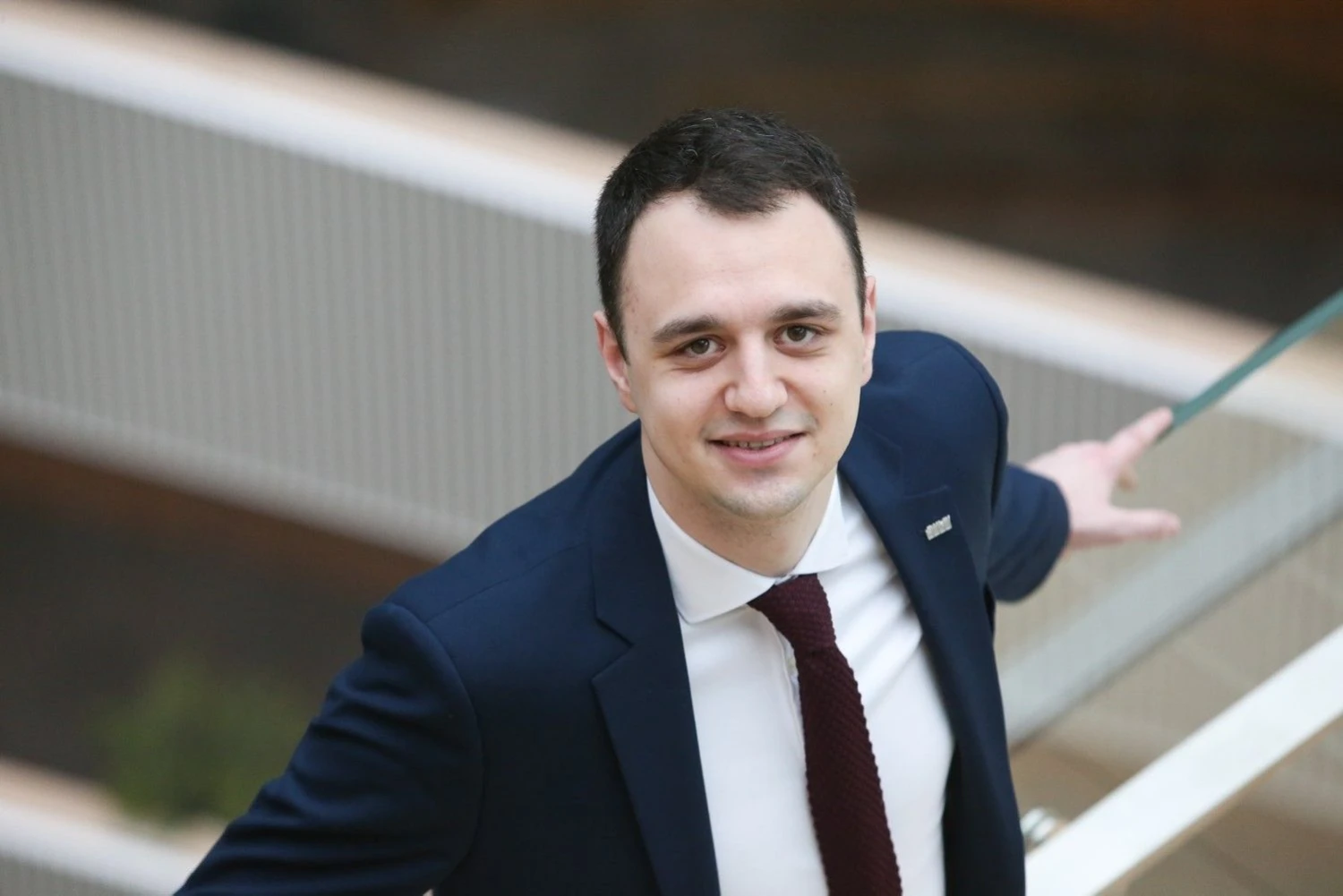 „Pastaraisiais metais tarptautinėje susijungimų ir įsigijimų rinkoje įmonių sandorių skaičius nuosekliai augo, šios tendencijos atsispindi ir Lietuvos rinkoje“, – sako Mantas Šnioka, UAB „KPMG Baltics“ konsultantas. Vladimiro Ivanovo (VŽ) nuotr.
