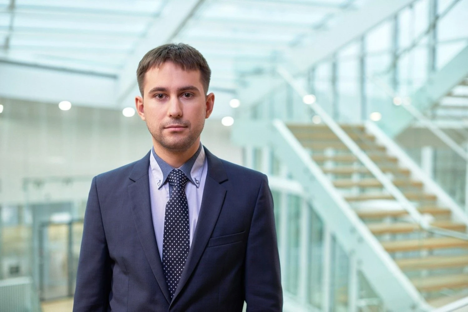 Edgaras Mechoncevas, UAB „KPMG Baltics“ vyresnysis konsultantas perspėja, kad 2019 m. sausio 1 d, kai įsigaliojęs TFAS 16 „Nuoma“ standartas įnešė reikšmingų pokyčių į įmonių balansus ir pelno (nuostolių) ataskaitas. Bendrovės nuotr.