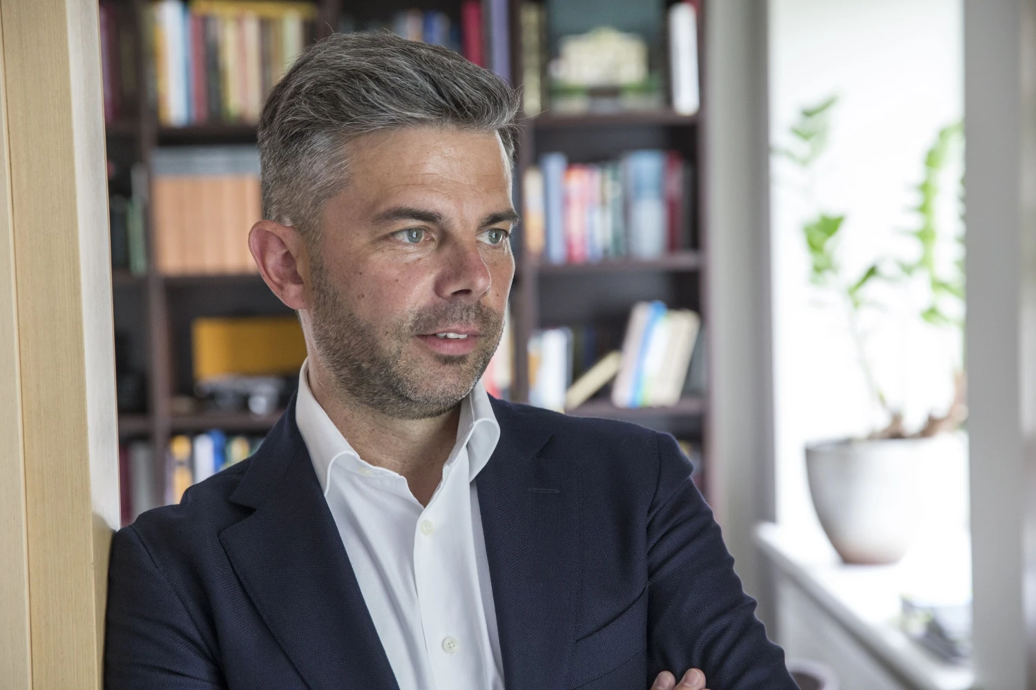 Artūras Karosas, UAB „BALTO print“ direktorius, LISPA prezidentas: 
„Pastarąjį dešimtmetį kalbama apie popierinių knygų išnykimą, tačiau dabartinės tendencijos rodo, kad jos vėl išgyvena atgimimą. Vėl tampa madinga skaityti popierines knygas. Todėl knygų spaustuvės į ateitį žvelgia su didesniu optimizmu.“