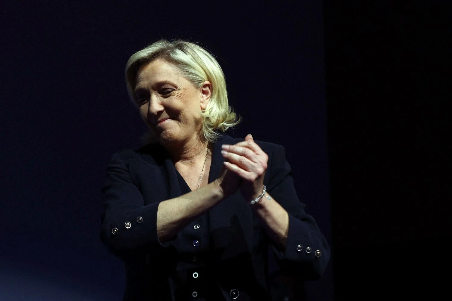 Kraštutinių dešiniųjų lyderė Marine Le Pen.
Yves'o Hermano („Reuters“ / „Scanpix“) nuotr.