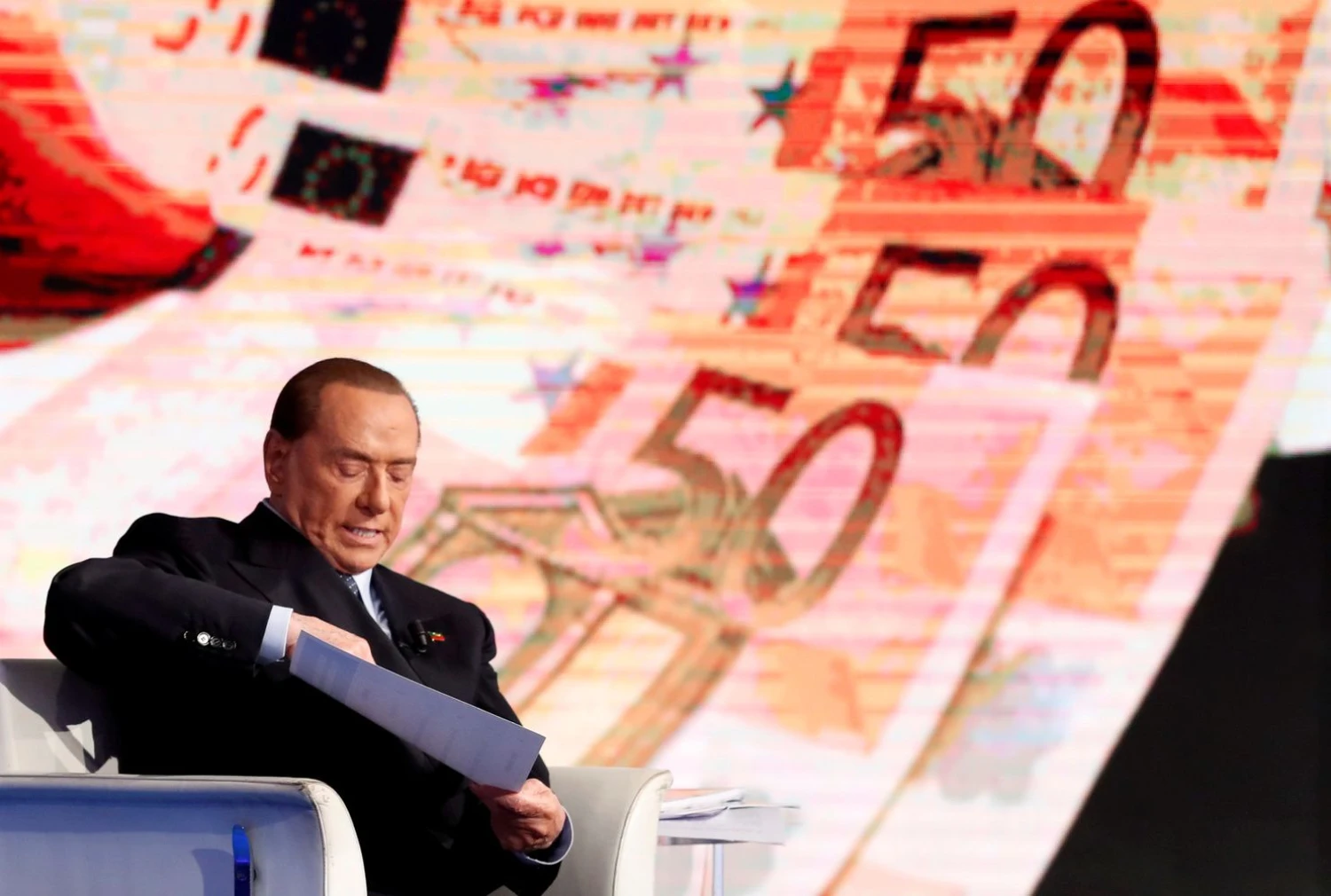 Silvio Berlusconi, „Forza Italios“ lyderis, subūrė trijų partijų centro dešinės koaliciją, kuriai prognozuojama persvara rinkimuose.
Remo Casilli („Reuters“ / „Scanpix“) nuotr.