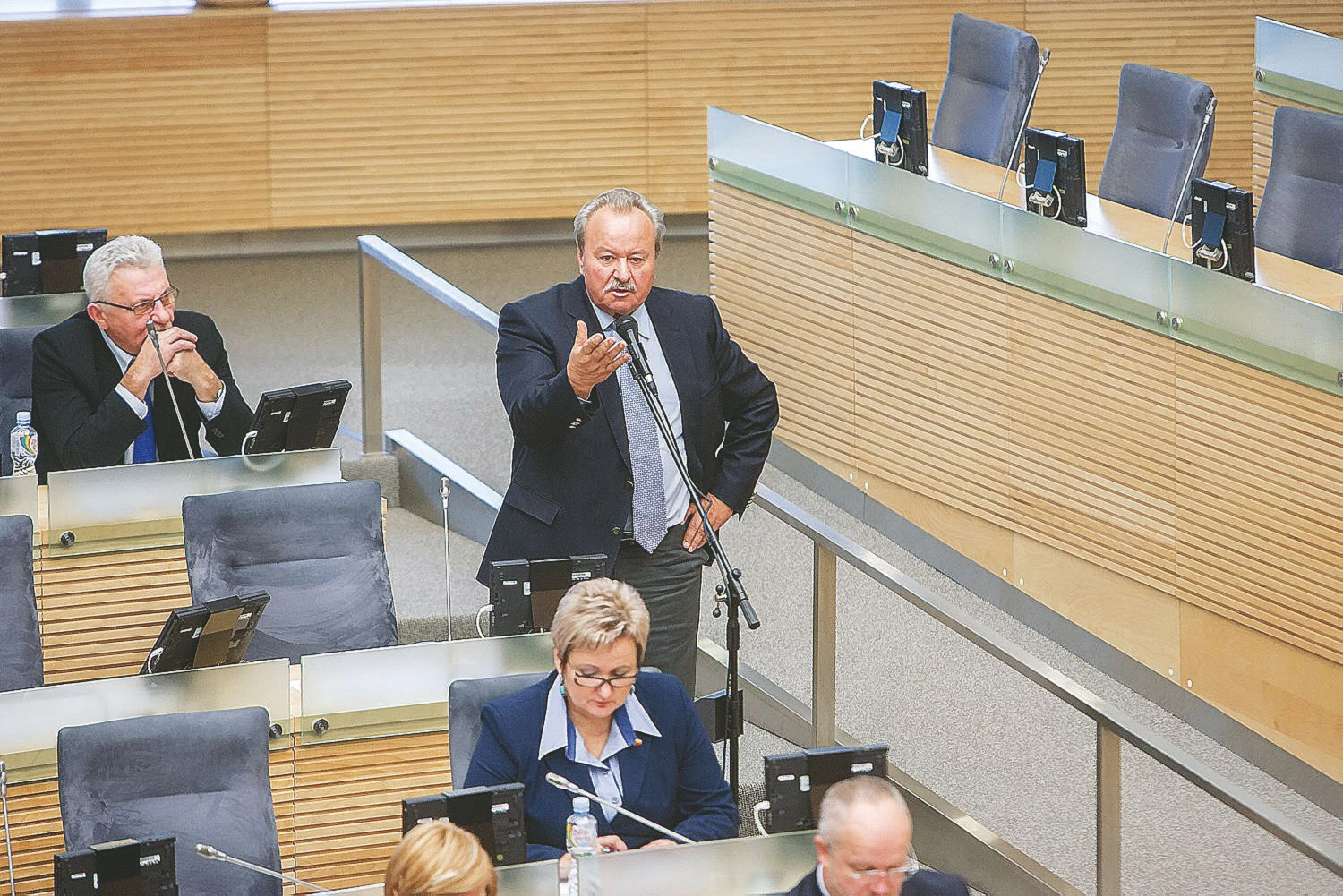 Bronius Bradauskas, Vartojimo kredito įstatymą griežtinusios darbo grupės vadovas: „Greitųjų kreditų įmonių uždraudimas neatitiktų ES reikalavimų dėl finansinių paslaugų teikimo.“
Juditos grigelytės (VŽ) Vladimiro ivanovo (VŽ) nuotr.