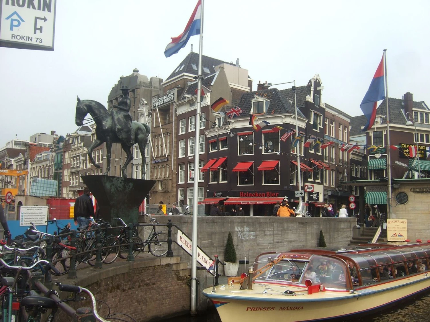 Miesto valdžia oficialiai sustabdė visą Amsterdamo, kaip turimo krypties, rinkodarą. Olandijos sostinei dar daugiau turistų nebereikia. Rasos Dževeckytės nuotr.