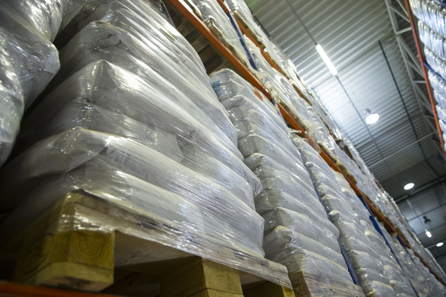 Kainų vidurkio mažėjimas 3,1% gali būti laikinas, nes per keletą mėnesių vidutinės kainos augo 52,1%. Vladimiro Ivanovo (VŽ) nuotr.
