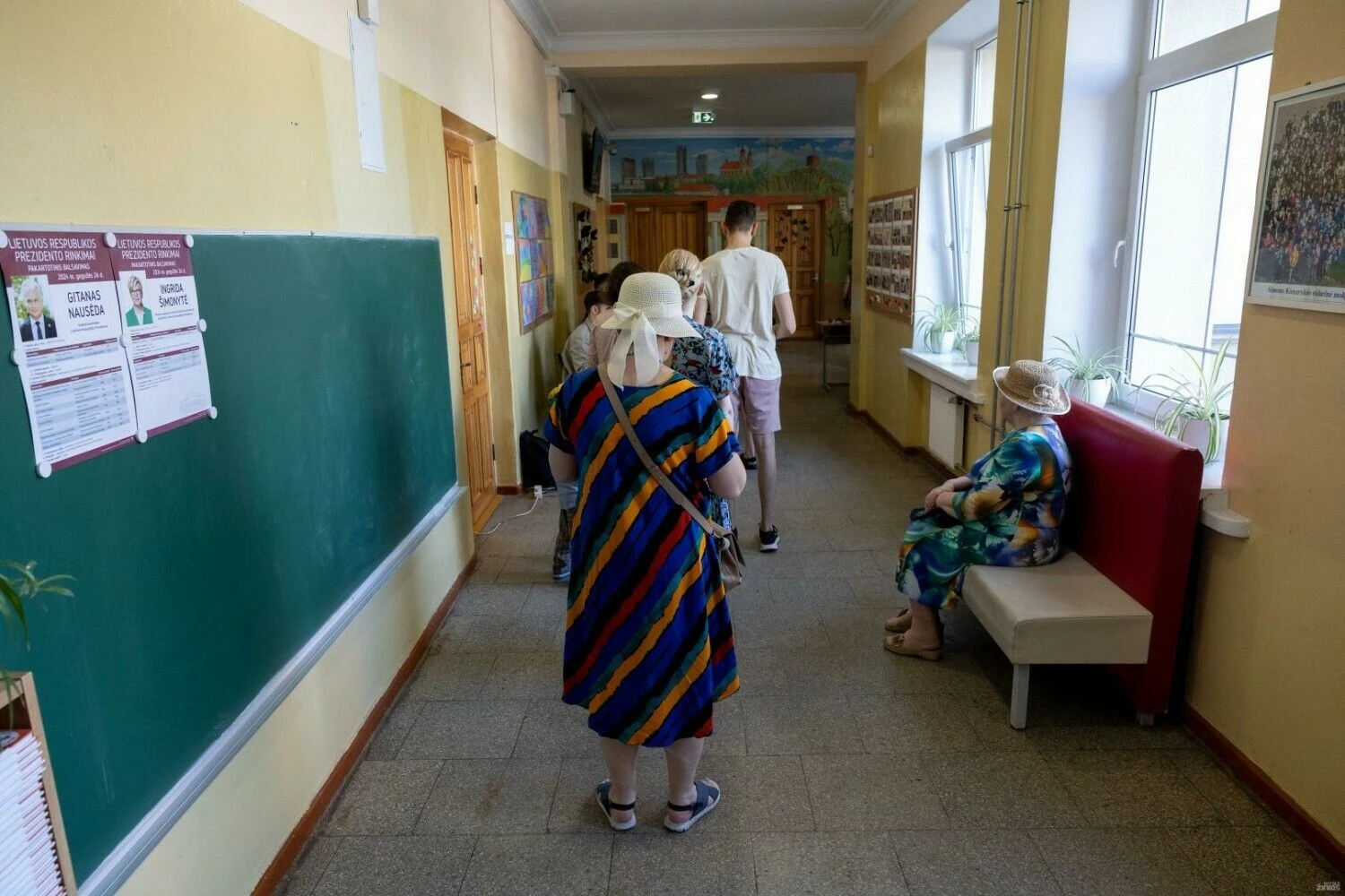 Balsavimas antrajame prezidento rinkimų ture Vilniuje. Juditos Grigelytės (VŽ) nuotr.