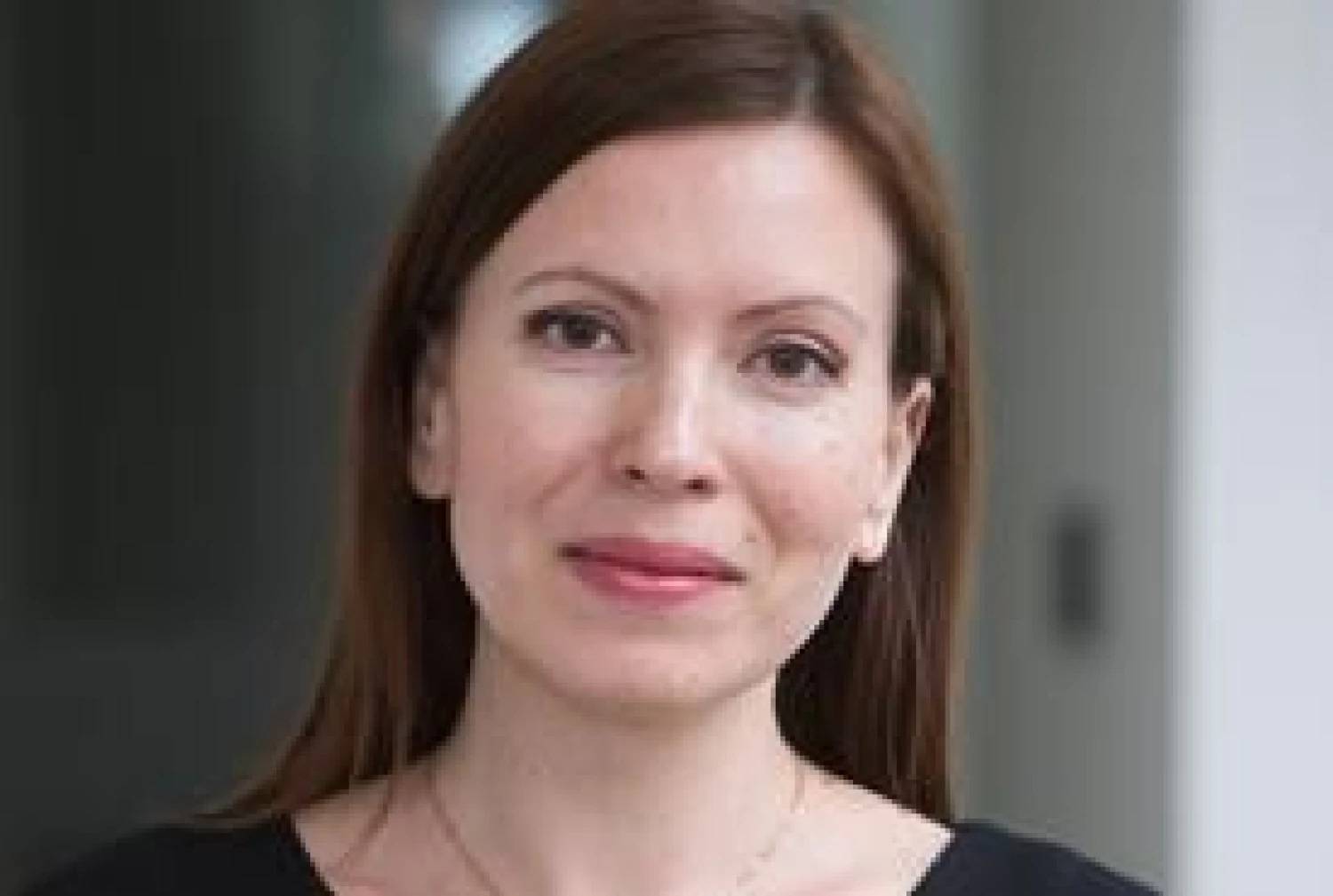 Ieva Povilaitienė, advokatų kontoros „Tark Grunte Sutkiene“ darbo teisės praktikos srities vadovaujančioji teisininkė: „Jeigu darbuotojui bus mokamas mažesnis darbo užmokestis, jis galės reikalauti skirtumo iš bet kurio – tiek iš dabartinio, tiek iš buvusio – darbdavio.“