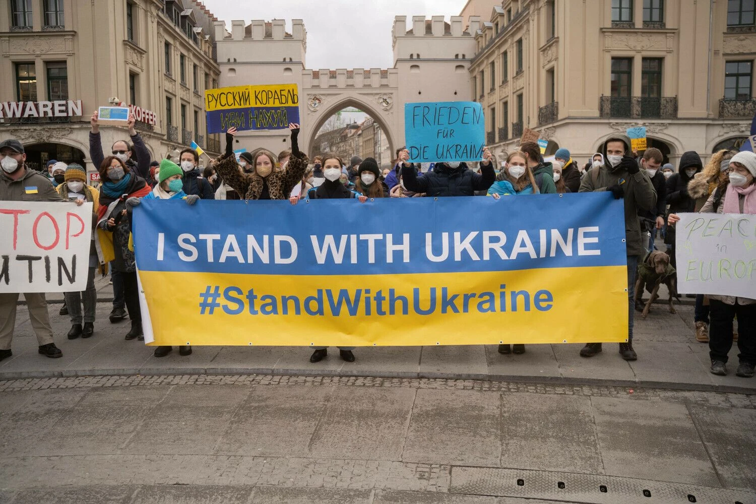 Ukrainos palaikymo akcija Miunchene, Vokietijoje. „Imago“ / „Scanpix“ nuotr.