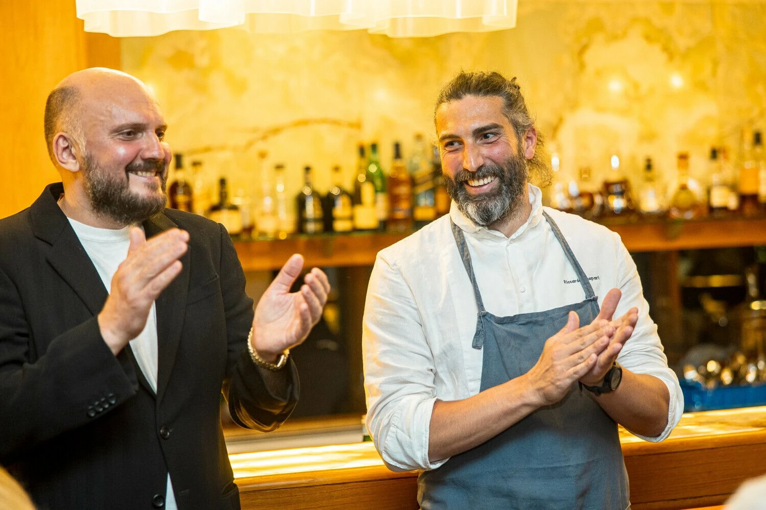Donatas Kučikas, restorano „Juodasis kalnas“ šefas ir „Michelin“ žvaigždute apdovanoto Italijos restorano „Sanbrite" šefas Riccardo Gaspari.