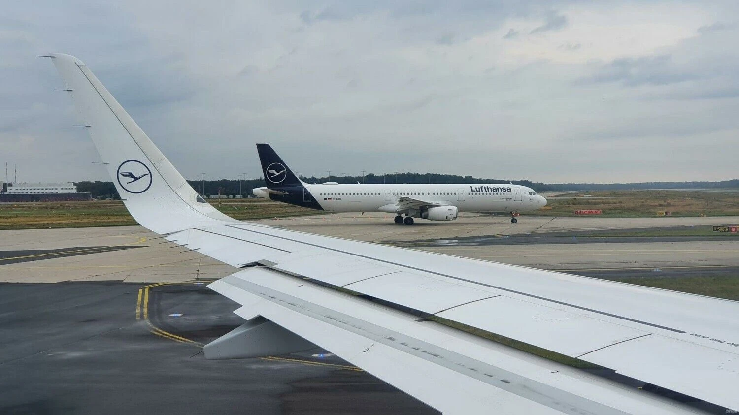 „Lufthansa“ susitarė su profsąjungomis dėl atlyginimų didinimo. Lino Butkaus (VŽ) nuotr.