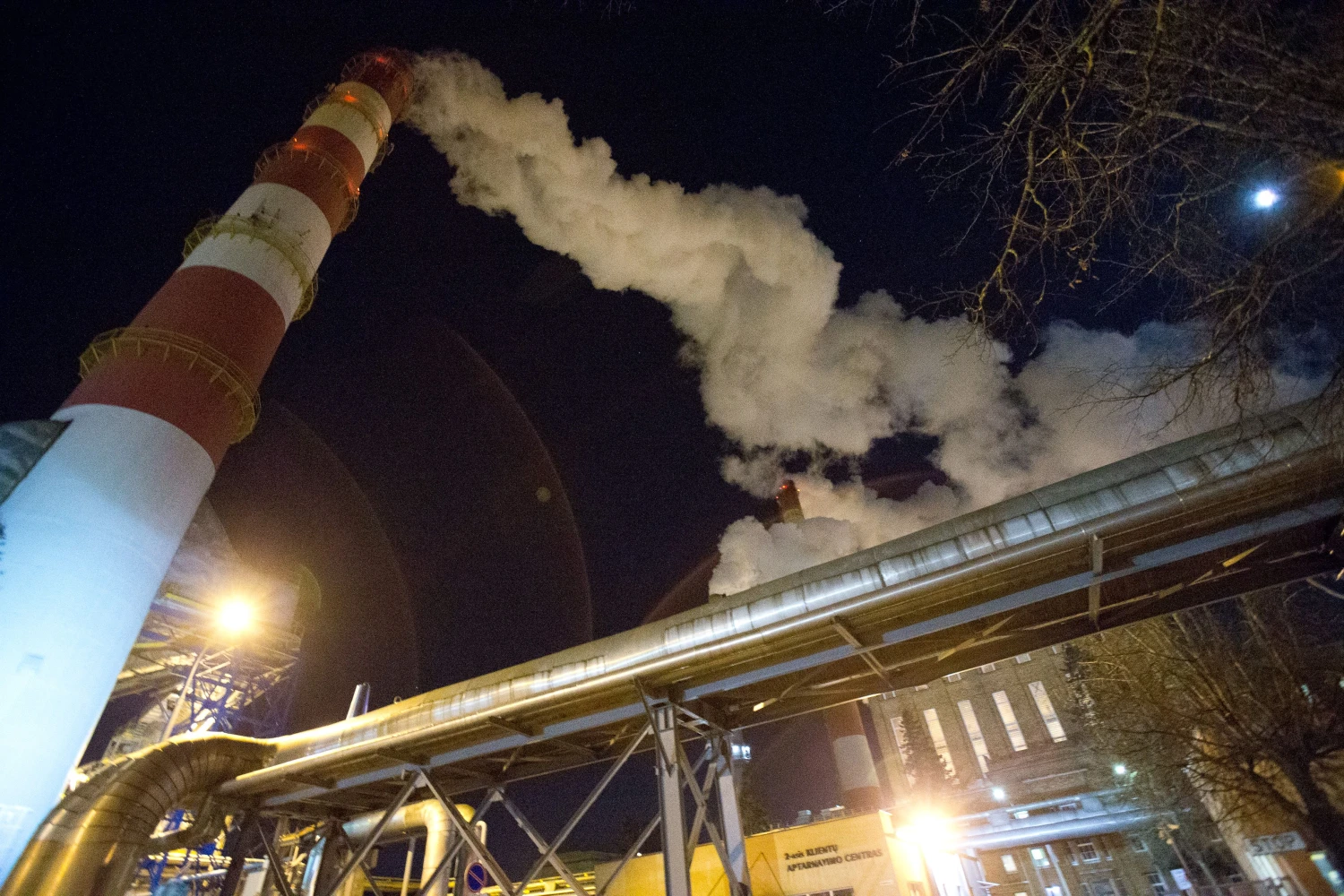 Panaikinus elektros gamybos kvotas, Vilniaus TE-3 nuomininkus domintų tik kaip priemonė šilumos gamybai naudoti skystąjį kurą, jeigu sutriktų dujų tiekimas. Vladimiro Ivanovo (VŽ) nuotr.