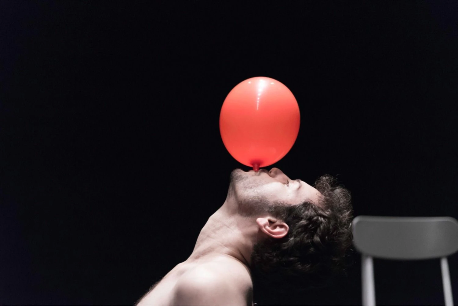 Iš tarptautinio lėlių teatro festivalio „Materia Magica“. Spektaklis „Ir mano širdis beveik sustojo“. Rengėjų nuotr. 