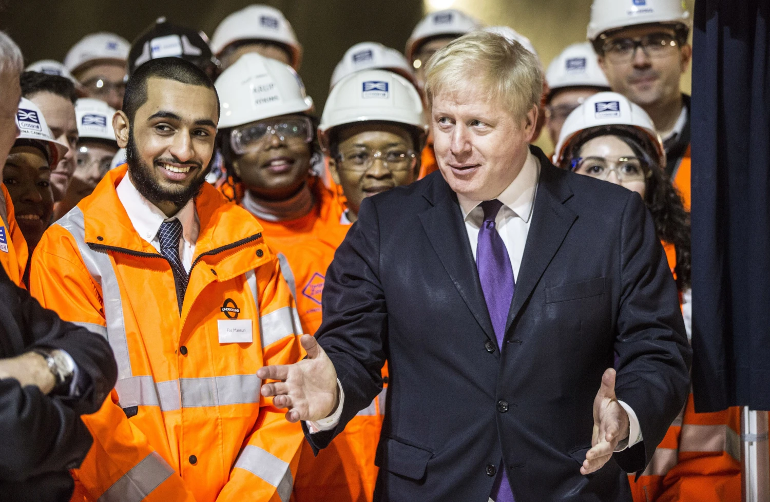 London mayor Boris Johnson attends Britain's Queen Elizabeth formal unveiling of the new logo for Crossrail, which is to be named the Elizabeth line, at the construction site of the Bond Street station in central London, February 23, 2016.   REUTERS / Richard Pohle 