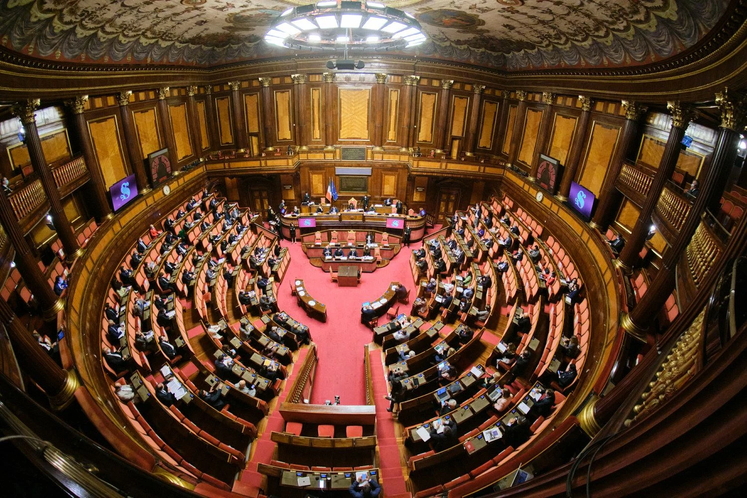Italijos Senato rūmai. Mauro Scrobognos (ZUMA/„Scanpix“) nuotr.