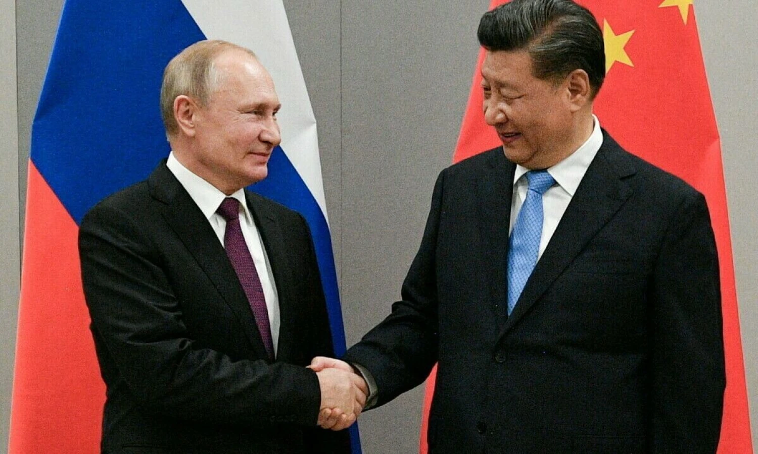 Vladimiras Putinas, Rusijos prezidentas, vienas iš nedaugelio lyderių, kuris neboikotavo Pekino olimpinių žaidynių ir pasimatys gyvai su Xi Jinpingu, Kinijos prezidentu. Ramilo Sitdikovo („Reuters“ / „Scanpix“) nuotr.