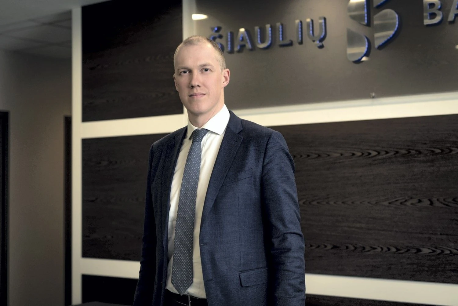 Kęstutis Grinius, Šiaulių banko Vilniaus regiono verslo klientų direktorius, sako, kad įmonei kreipiantis dėl finansavimo, bankas atsižvelgia į tris svarbiausias sąlygas: bendrovės situacijos ir perspektyvų vertinimą, vadovų ar savininkų patirtį bei reputaciją ir garantijas bankui. Bendrovės nuotr.
